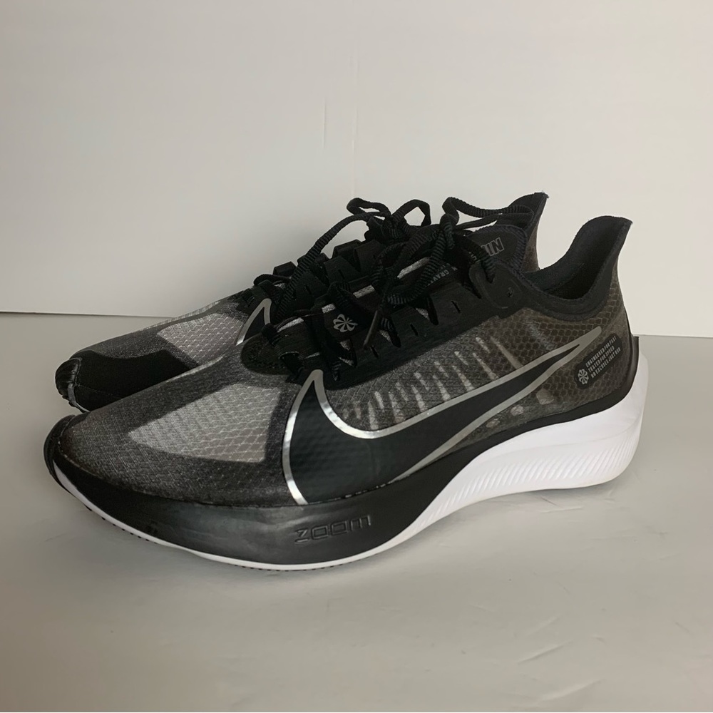 WMNS NIKE ZOOM GRAVITY BLACK/METALLIC SILVER